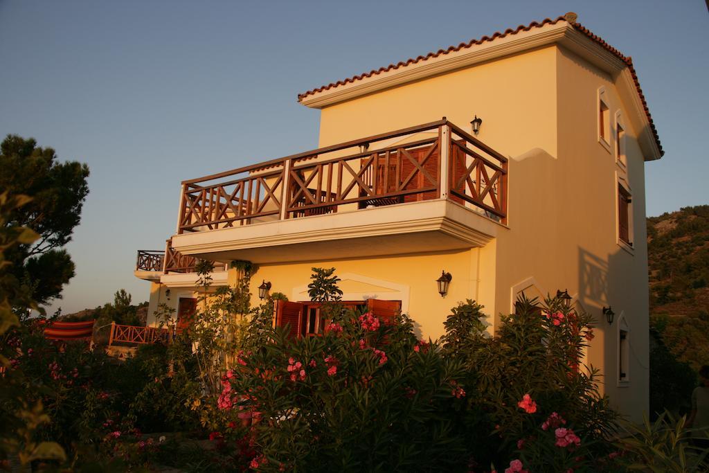 Irida Villa Armenistis  Rom bilde